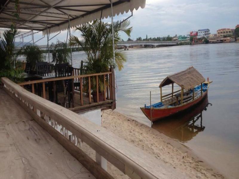 The River Lodge Kampot Buitenkant foto