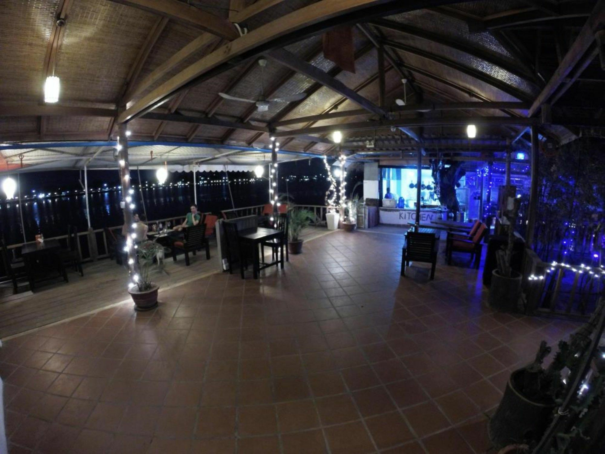 The River Lodge Kampot Buitenkant foto